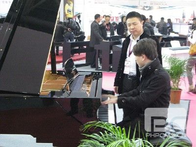 龙年羊城乐器展会